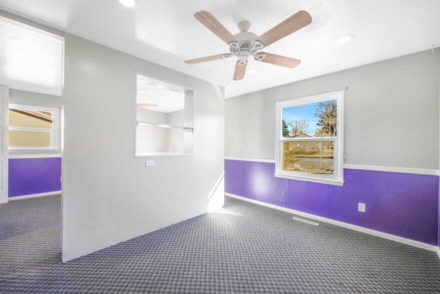 More Photos Of 1710 N Circle Dr, Colorado Springs Office For Sale