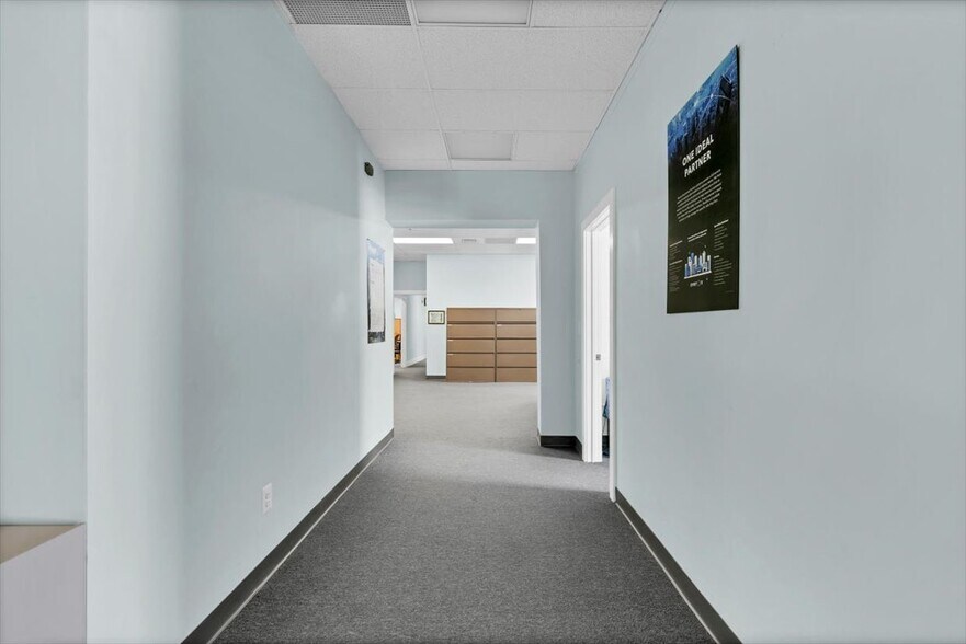 More Photos Of 118 Quinnipiac Ave, North Haven Warehouse For Lease