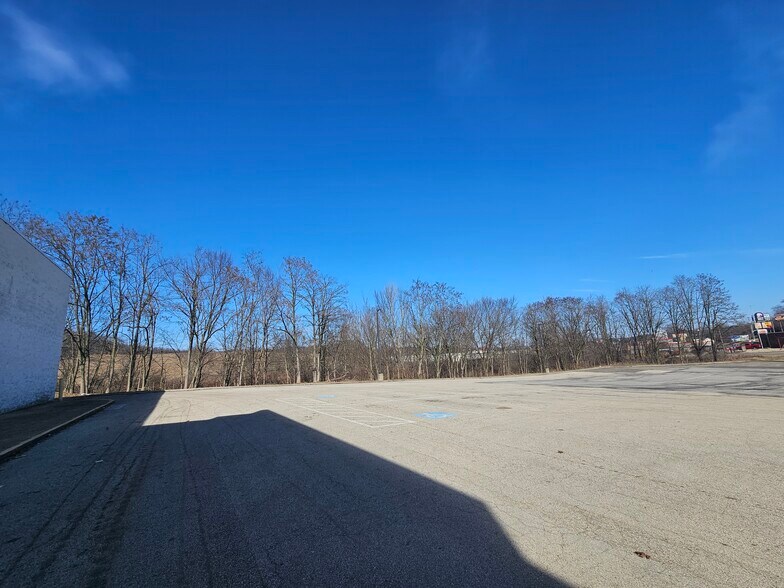 More Photos Of 15977-15981 State Route 170, Calcutta Freestanding For Lease