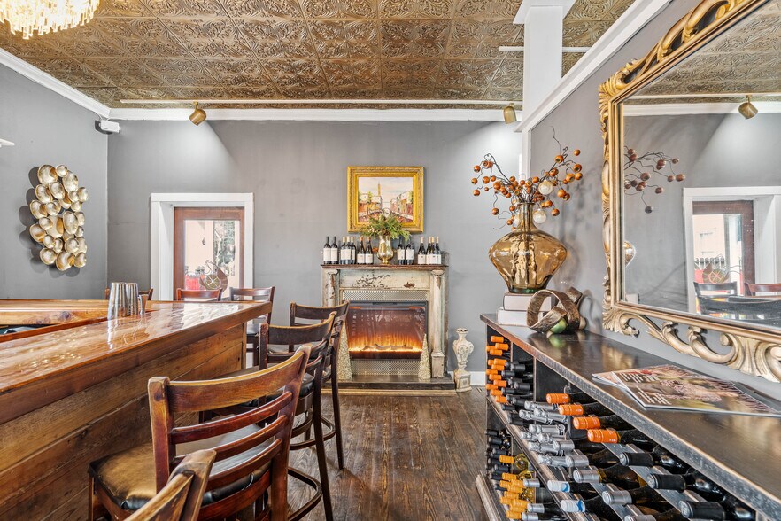 More Photos Of 925 10th St, Port Royal Restaurant For Sale