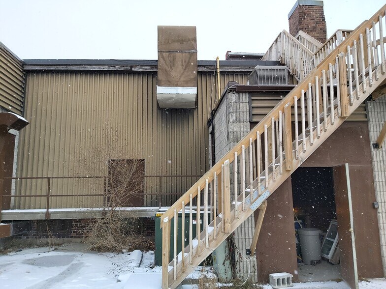 More Photos Of 232 Front St, Belleville Apartments For Lease