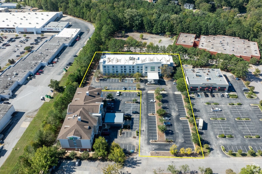 More Photos Of 217 Lanneau Ct, Columbia Hotel For Sale