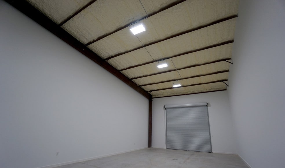 More Photos Of 12112 Anderson Mill Rd, Austin Warehouse For Lease