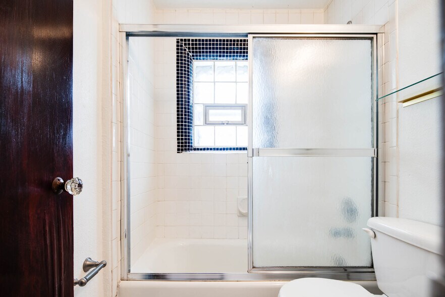 More Photos Of 127 N Pearl St, Denver Multifamily For Sale