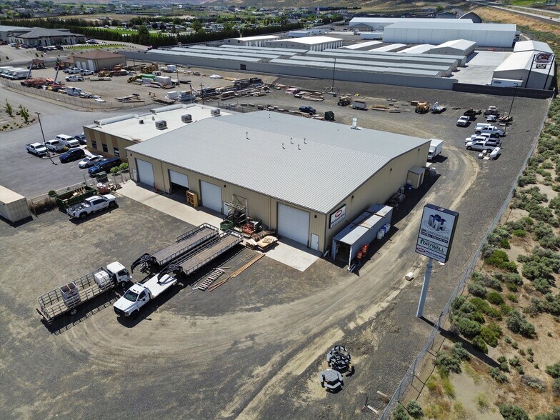 Primary Photo Of 106010 E Wiser Pky, Kennewick Warehouse For Lease