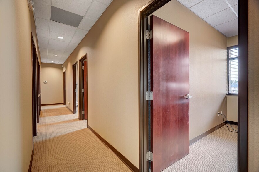 More Photos Of 3210 E Woodmen Rd, Colorado Springs Medical For Sale