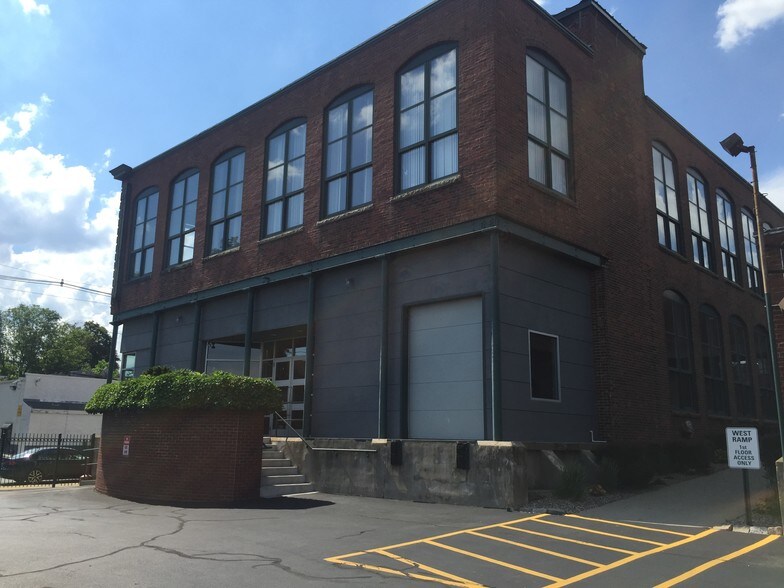 More Photos Of 134 Thurbers Ave, Providence Loft Creative Space For Lease