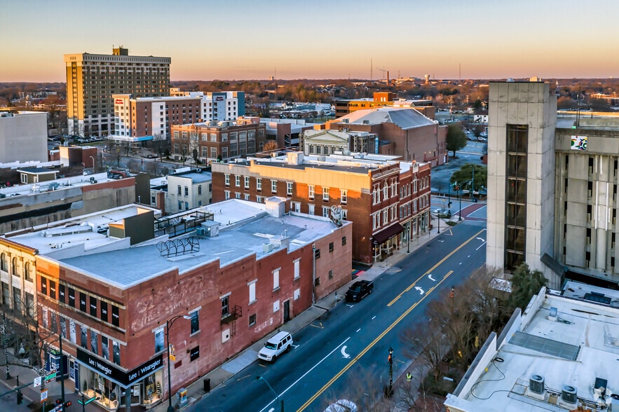 More Photos Of 111 W Washington St, Greensboro Hotel For Sale