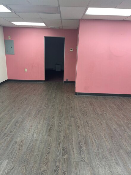 More Photos Of 1959 W 4th St, Williamsport Storefront Retail Office For Lease