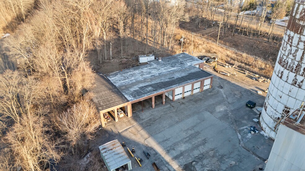 More Photos Of 46 Apel Pl, Manchester Warehouse For Sale