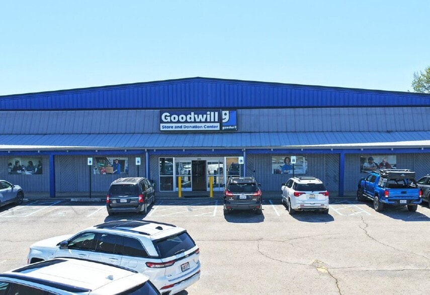 Primary Photo Of 7105 Highway 72 W, Huntsville General Retail For Sale