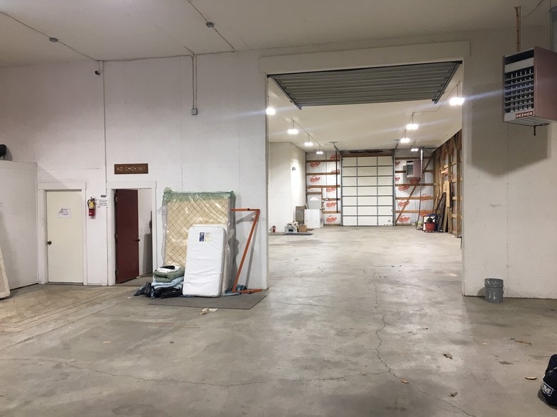 More Photos Of 903 Constitution Blvd, Beaver Falls Office For Lease