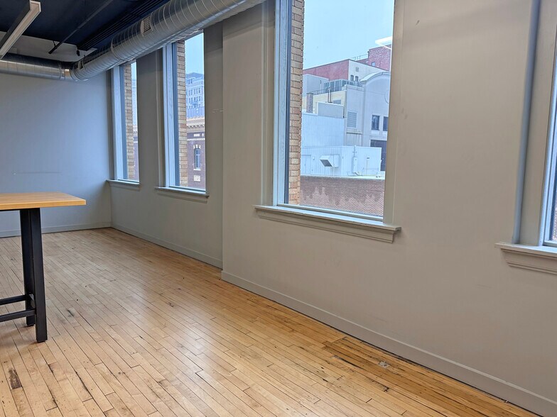 More Photos Of 89 Ionia Ave NW, Grand Rapids Office For Lease