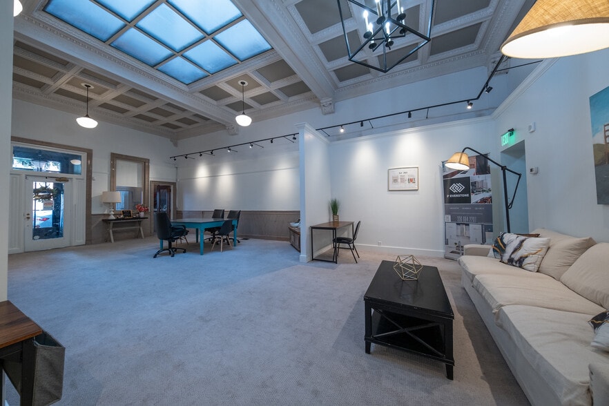 More Photos Of 524 S Elm St, Greensboro Loft Creative Space For Sale