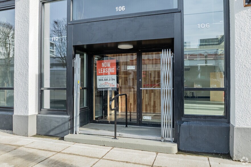 More Photos Of 106 NE Grand Ave, Portland Restaurant For Lease