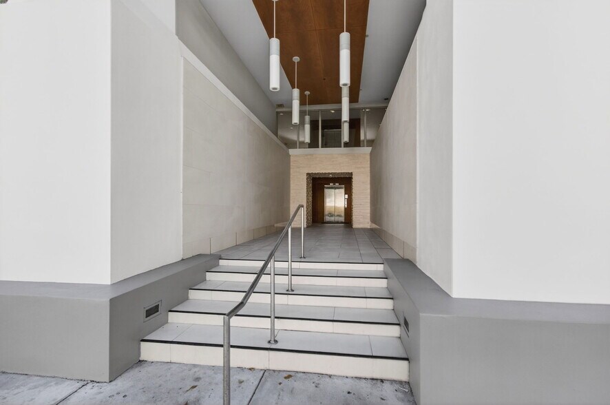 More Photos Of 880 NW 13th St, Boca Raton Medical For Lease