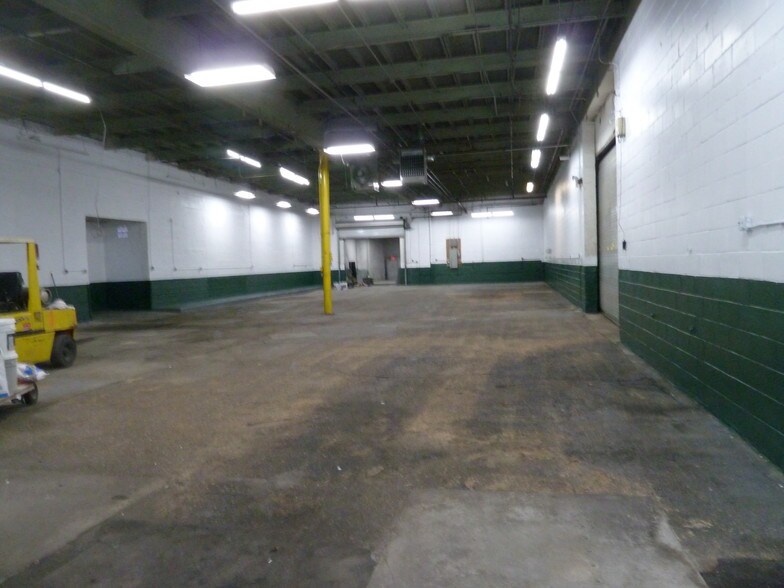 More Photos Of 719 Berriman St, Brooklyn Manufacturing For Lease