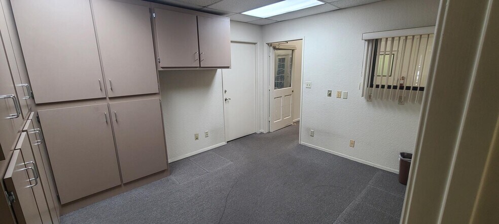 More Photos Of 10722 Arrow Route, Rancho Cucamonga Showroom For Lease