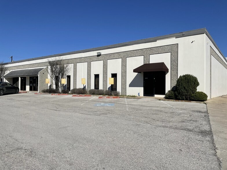 More Photos Of 3007 Pleasant Valley Ln, Arlington Warehouse For Sale