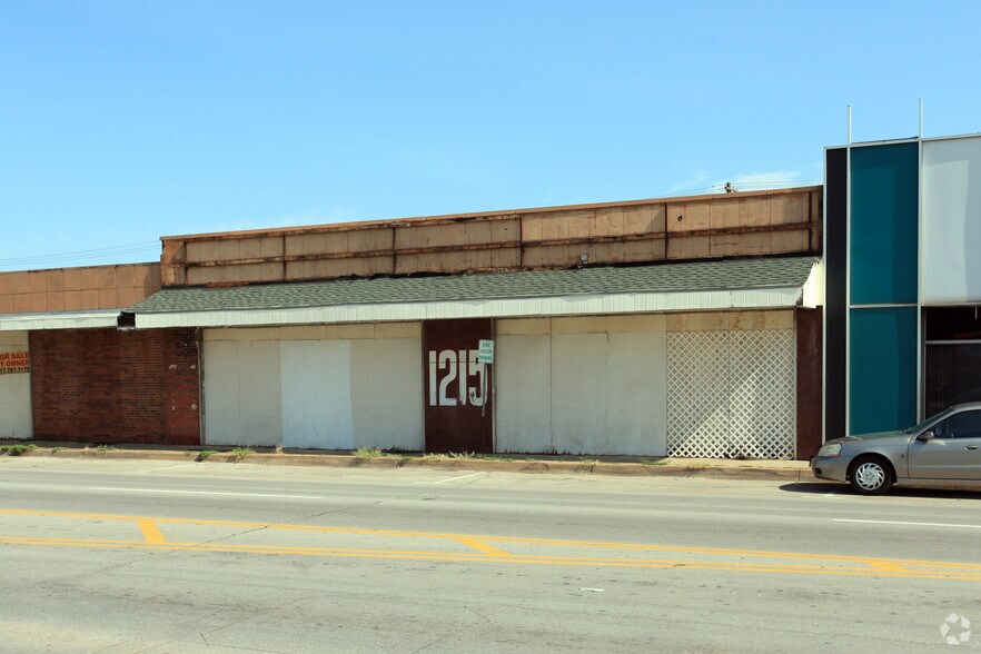 Primary Photo Of 1215-1219 NW 23rd St, Oklahoma City Storefront For Sale