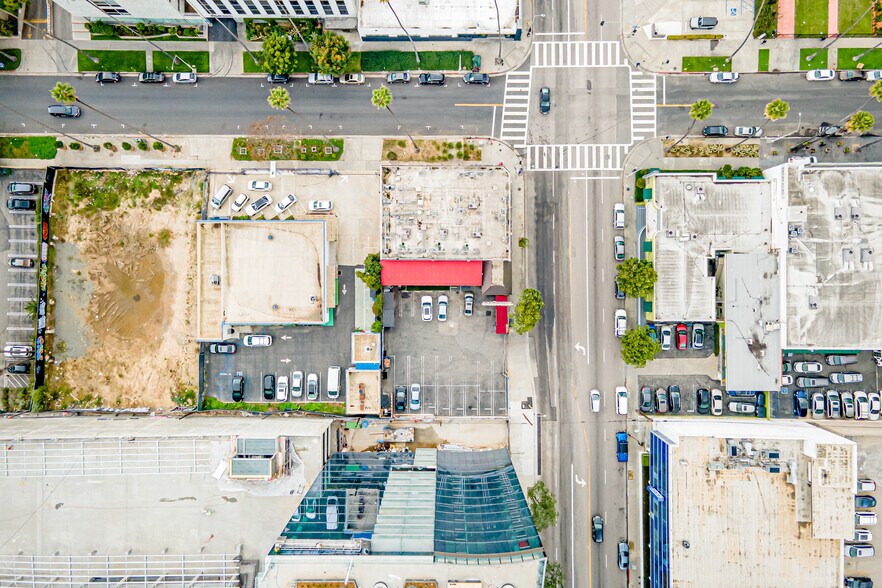 More Photos Of 3680 W 6th St, Los Angeles Restaurant For Sale