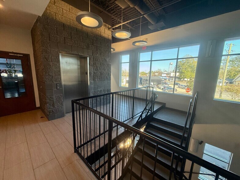 More Photos Of 449621 Us-301, Callahan Medical For Lease