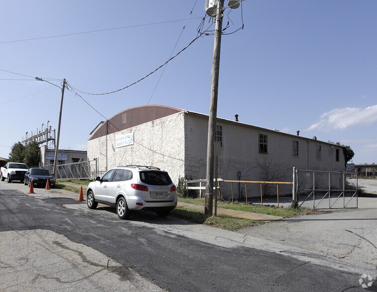 More Photos Of 1562 E Forrest Ave, East Point Industrial For Sale