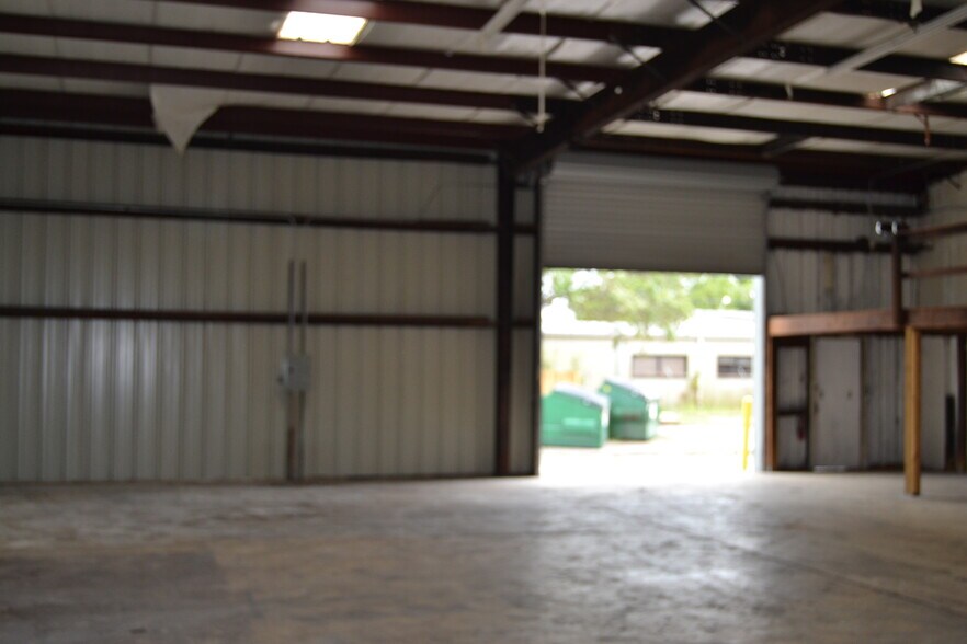 More Photos Of 1400 L and R Industrial Blvd, Tarpon Springs Unknown For Lease