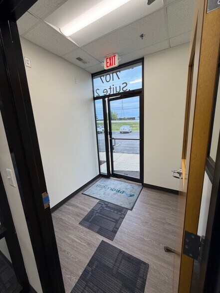 More Photos Of 7107 Industrial Rd, Florence Unknown For Lease