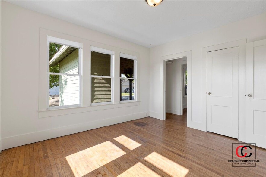 More Photos Of 205 S FM 1660, Hutto Office Residential For Sale
