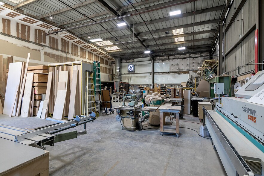 More Photos Of 635-675 Front St, El Cajon Industrial For Sale