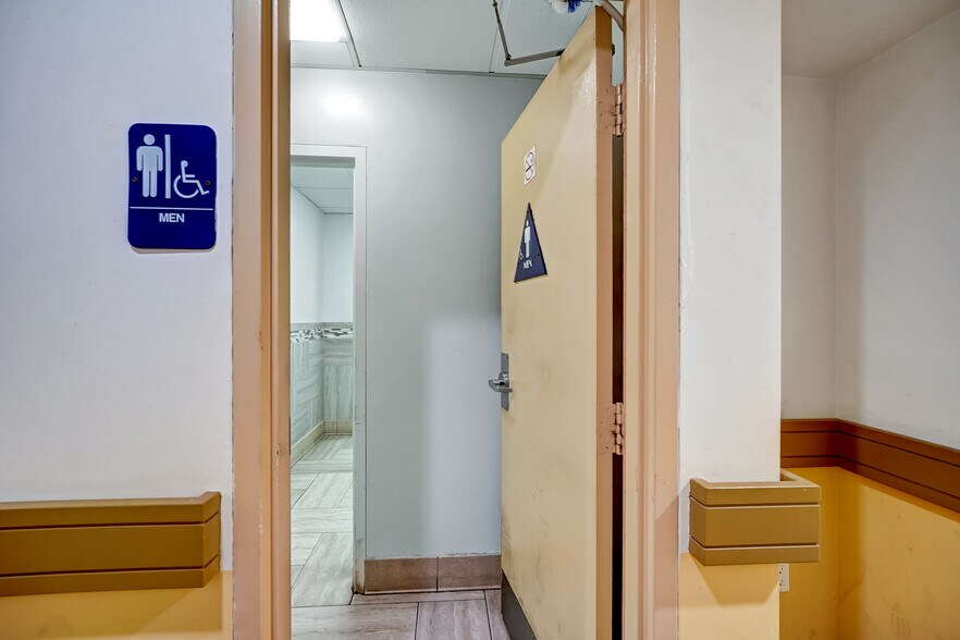 More Photos Of 8780 Valley Blvd, Rosemead Office For Lease