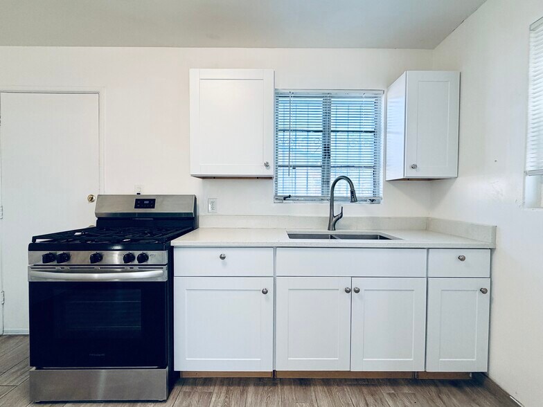 More Photos Of 3830 E 2nd St, Tucson Apartments For Sale