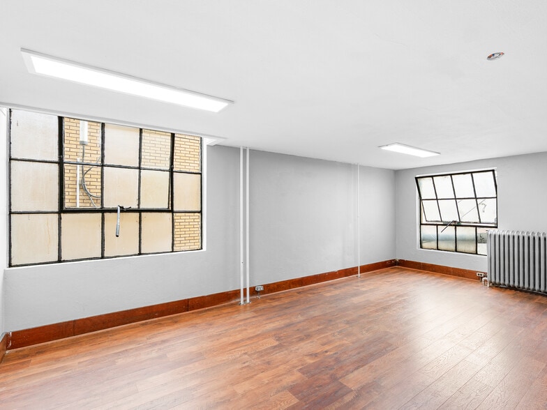 More Photos Of 2017 Main St, Forest Grove Storefront Retail Office For Lease