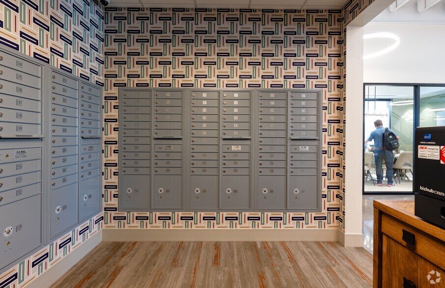 More Photos Of 8376 Davis Blvd, North Richland Hills Office For Lease