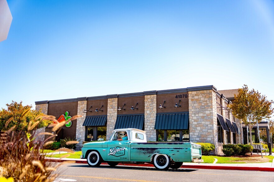 More Photos Of 40930-41090 California Oaks Rd, Murrieta Unknown For Lease