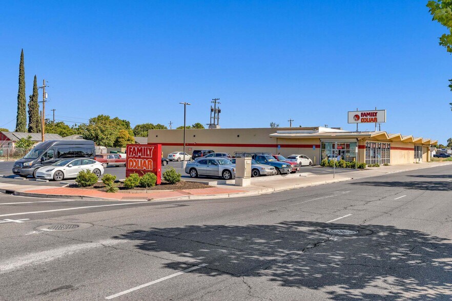 More Photos Of 2318 S Airport Way, Stockton Supermarket For Sale