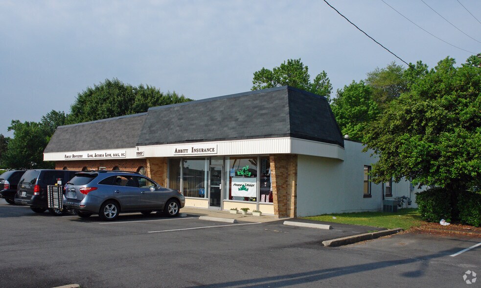 More Photos Of 11007 Warwick Blvd, Newport News Medical For Lease