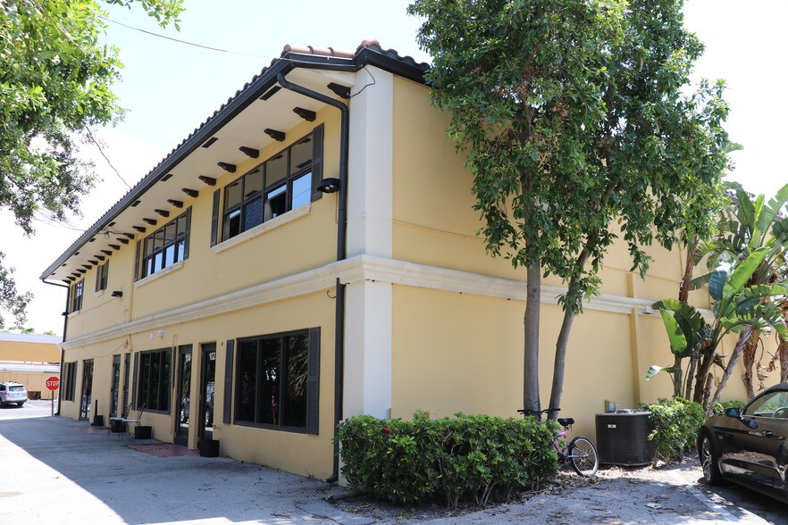 More Photos Of 2300 N Dixie Hwy, Boca Raton Office For Lease