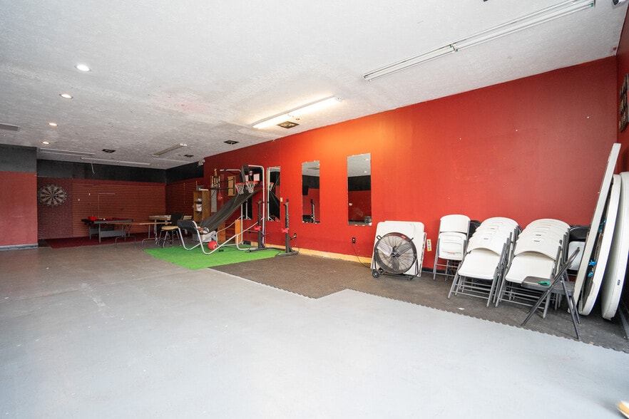 More Photos Of 3017-3019 Belmont Ave, Youngstown Office For Sale