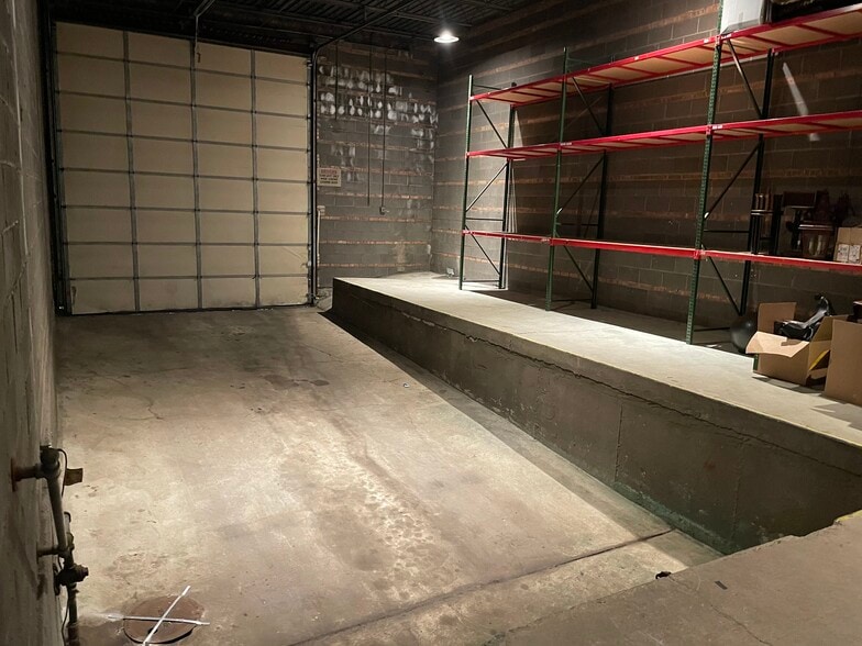 More Photos Of 4155 N Rockwell St, Chicago Warehouse For Lease