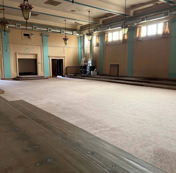 More Photos Of 807 61st St, Kenosha Lodge Meeting Hall For Lease