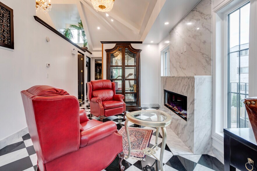 More Photos Of 11833 102 Ave NW, Edmonton Medical For Sale