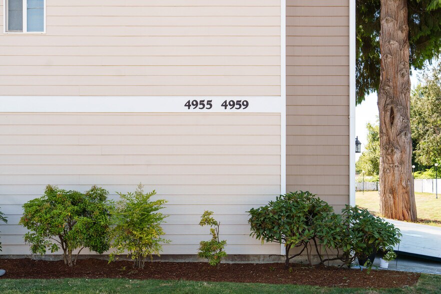More Photos Of 4955-4959 Elizabeth St N, Keizer Apartments For Sale