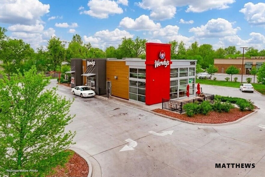 Primary Photo Of 2177 Frayser Blvd, Memphis Fast Food For Sale