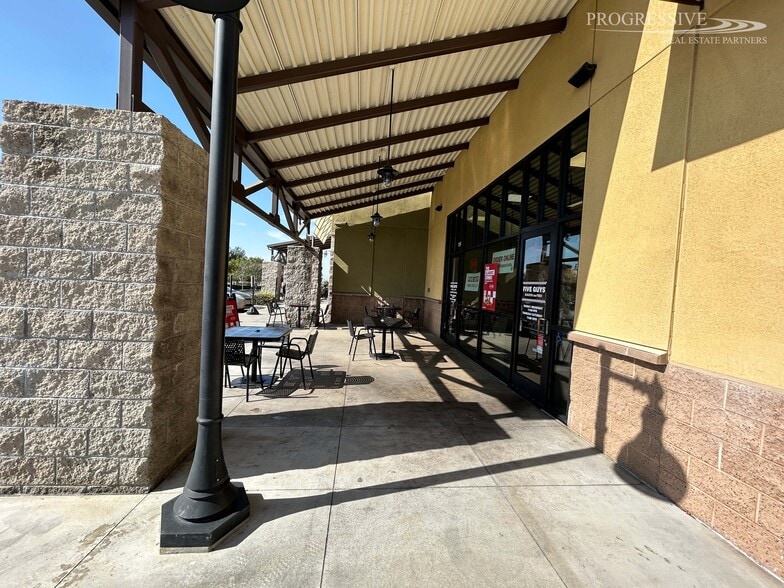 More Photos Of 1050 W Gladstone St, San Dimas Restaurant For Lease