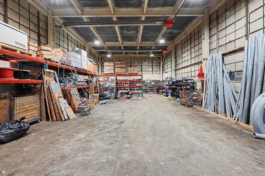 More Photos Of 5650 Jamestown Rd, Shelby Township Warehouse For Sale