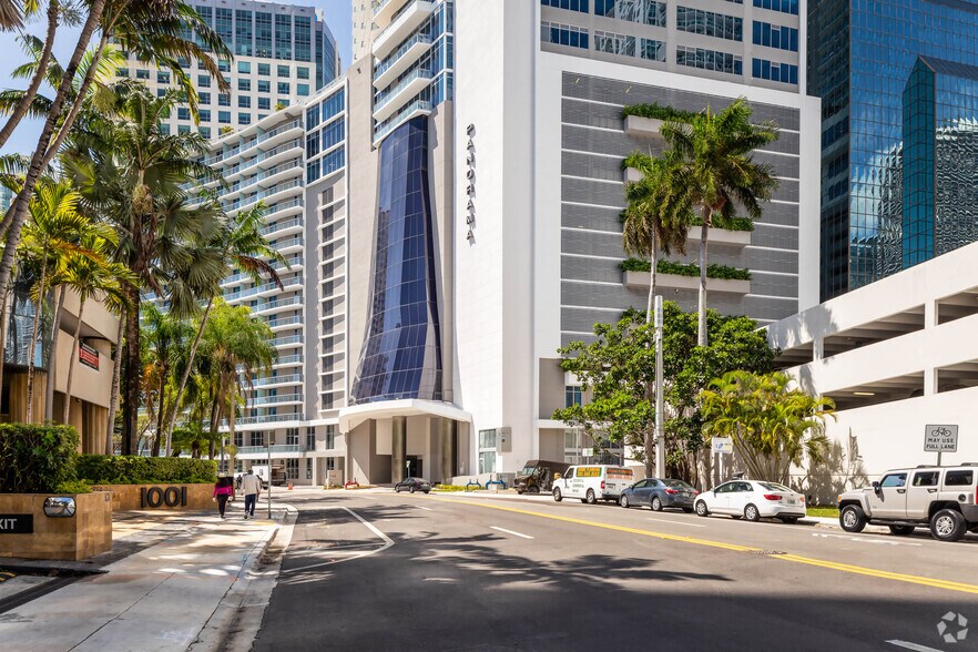 More Photos Of 1100 Brickell Bay Dr, Miami Coworking Space