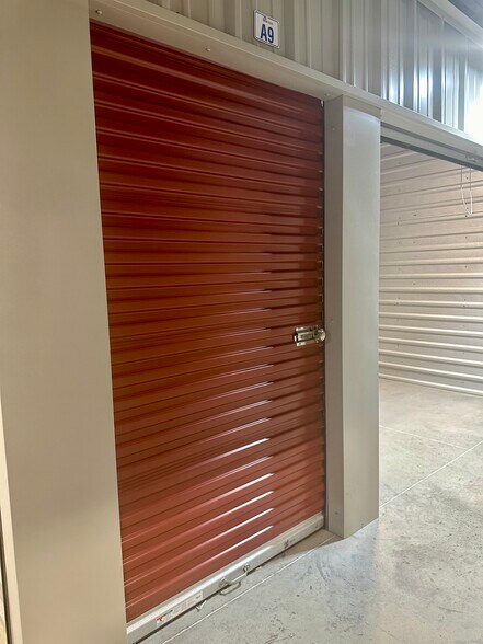 More Photos Of 1404 Krebs Ave, Pascagoula Self Storage For Sale