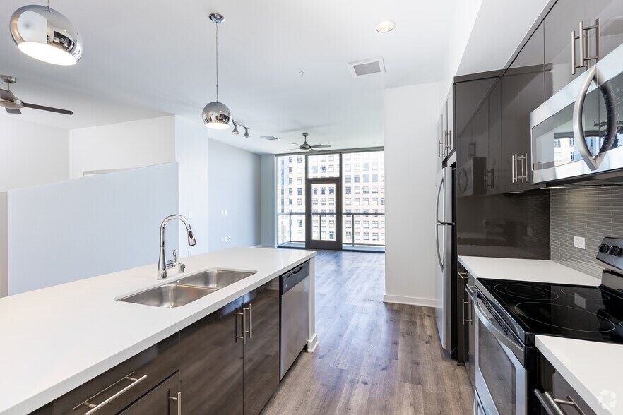 More Photos Of 801 S Hope St, Los Angeles Apartments For Lease